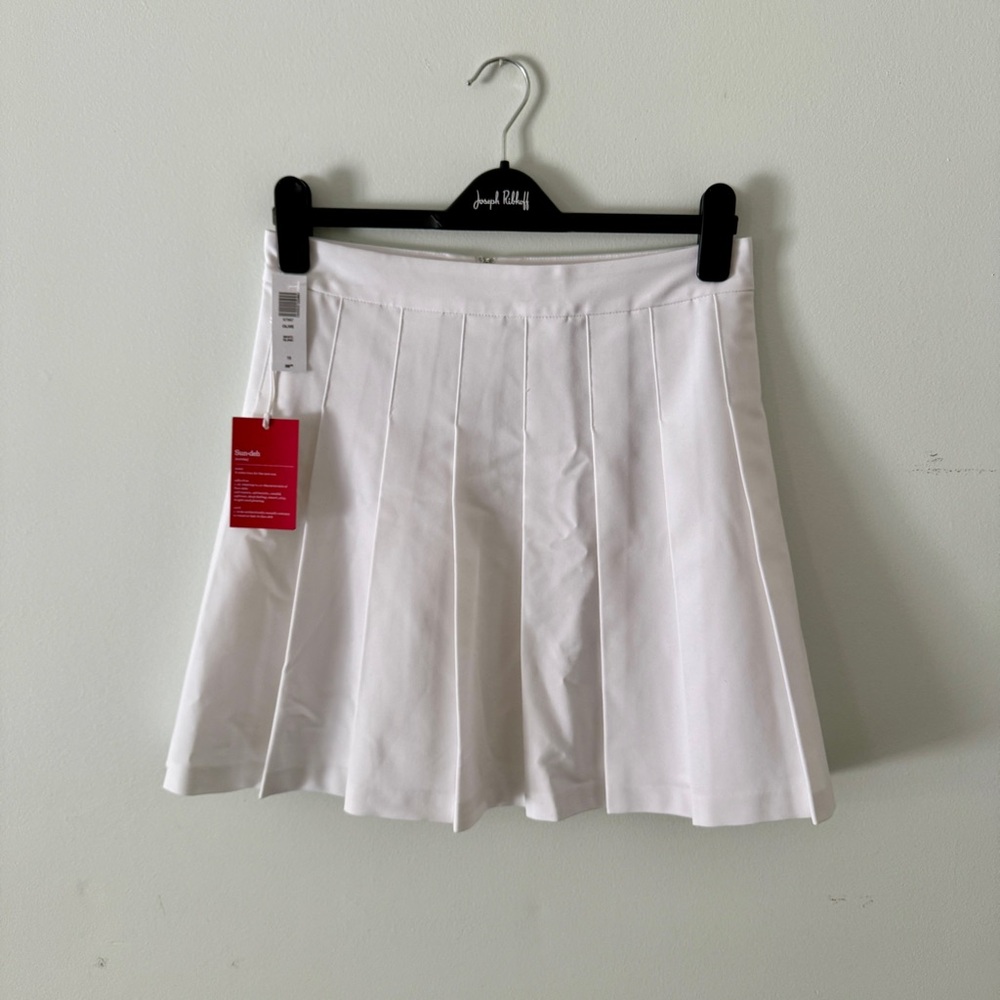 Aritzia White Pleated Skirt